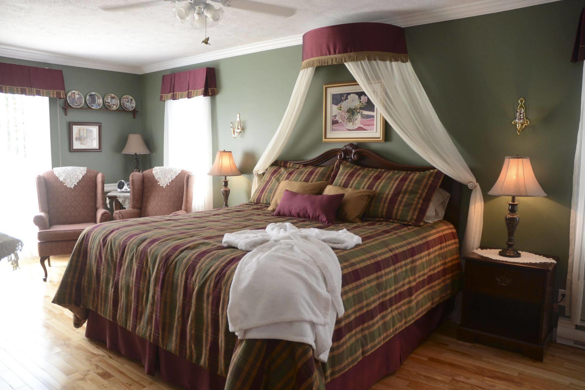 Cote'S Bed & Breakfast Grand Falls Exteriér fotografie